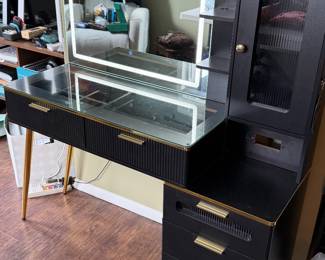 Sleek, retro makeup / dressing table