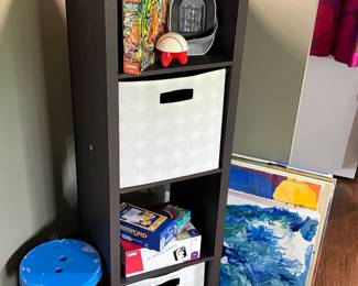 Storage shelf