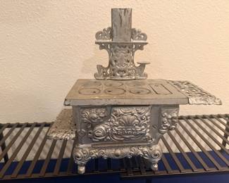 Salesman sample cast iron 1900 cook stove