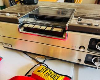 Vintage electronics, beta recorder device