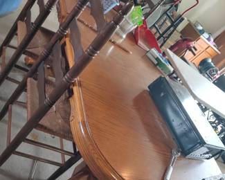 Oblong oak table with leaf.  Fenton HF 