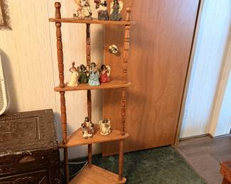 Figurines