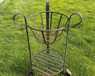 Metal Planter w/ lower shelf ~