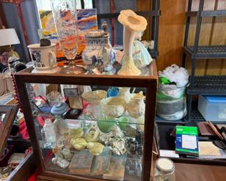 A full closerr look at this showcase