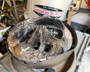 this has a ceramic log