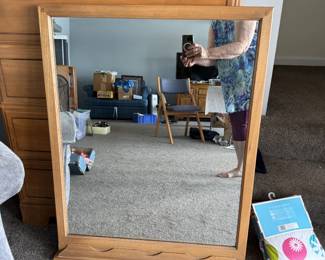 Extensole Mirror