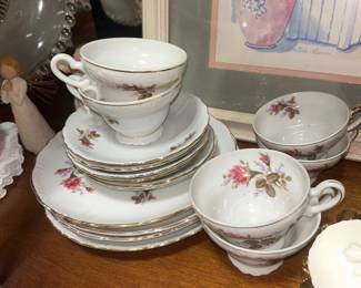 China teacups & saucers