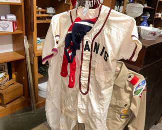 Vintage Kiwanis Little League uniform (1960's)