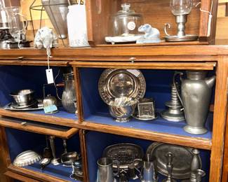 Assorted silver plate and pewter items