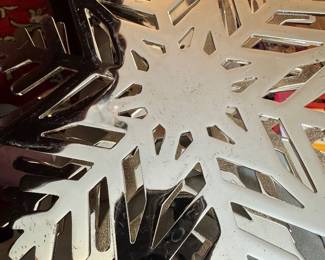 Virgina Metalcrafter snowflake trivets