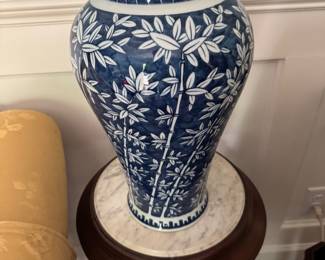 Large Blue & White vase 