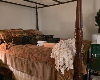 Queen size rice bed with canopy purses