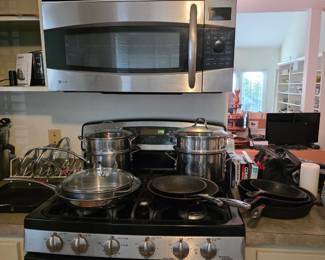 Calphalon cookware