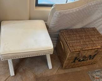 SIDE TABLE AND BASKET