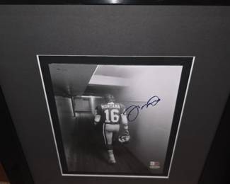 JOE MONTANA Authetic and Signed