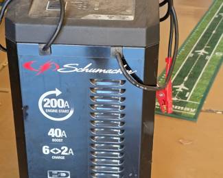BATTERY CHARGER