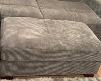 GAMING DEN SEATING AND OTTOMAN