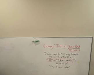 LARGE WHITE BOARD