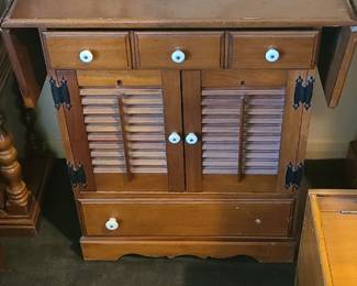 Wood buffet. Bottom handle in drawer for re-attachment.