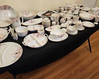 Noritake China, azalea pattern, 150 + pieces.