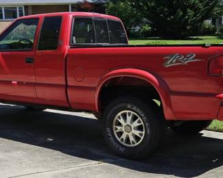 2003 GMC Sonoma Truck, driver's side view