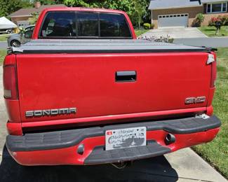 GMC Sonoma, rear view.