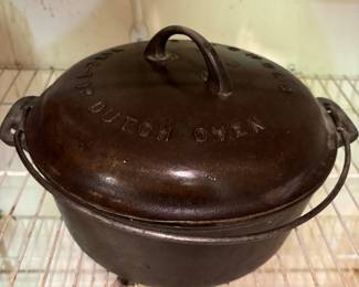 Cast iron dutch oven