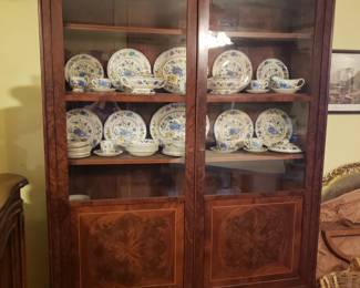FABULOUS FLAME MAHOGANY 1860's CABINET and Mason''s Regency Antique Chine