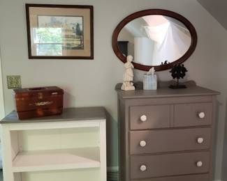 Nice bookshelves and chest of drawers