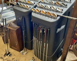 Lots of wedges! And TourEdge club caddy store displays