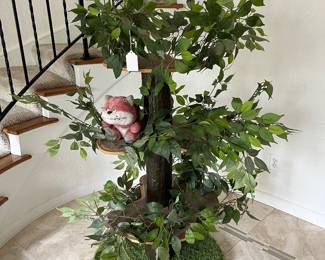 Cat tree