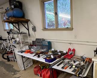 More hand, tools, and gas cans