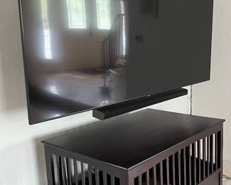 84” Samsung W/Soundbar Large wood dog crate