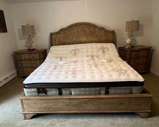 Hooker adjustable bed king size