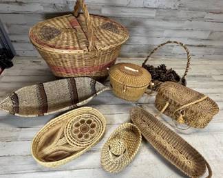 Lot #92 Vintage Wicker Rattan Nantucket Style Woven Basket Collection Lot of 8+