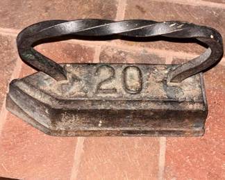 Lot #10 Antique Cast Iron Sad Iron No. 20 Twisted Handle Flat Iron 1800s Laundry Tool