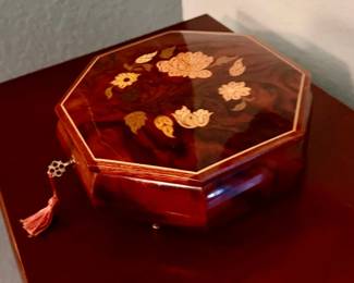 Octagon wood box with key