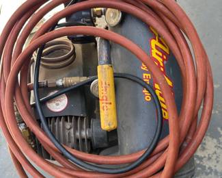 Air compressor