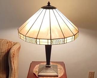 Tiffany-style mission table lamp
