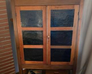 Arts and Crafts mission oak wood pie safe
