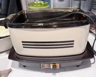 VTG West Bend Slow Cooker
