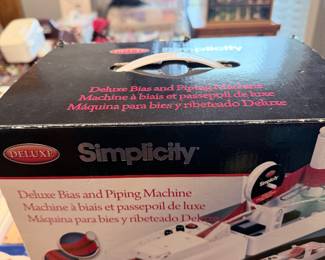 Brand New Simplicity Deluxe Piping Machine 