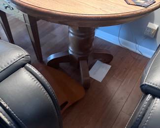 Oak Pedestal Table