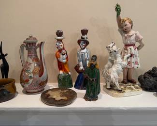 Figurines