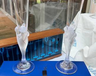 Erte champagne flutes