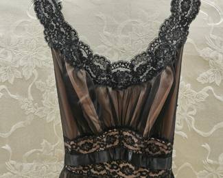 Vanity Fair 2 pc. Negligee Set