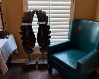 Large angel wings