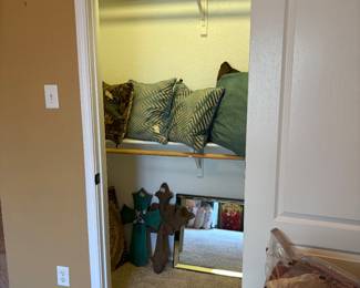 Pillows, decor