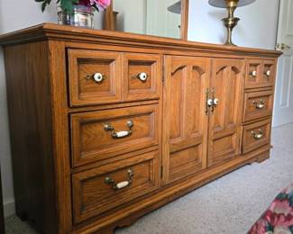 Thomasville Bedroom Set