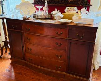 Dark oak reproduction antique-style sideboard, 6 drawers, 2 cabinets